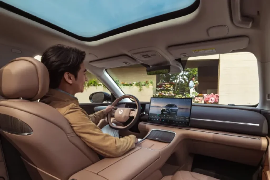 Leapmotor C16 Shakes Up the EV Market: 5 Jaw-Dropping Features of Stellantis' New Electric SUV Leapmotor C16 Shakes Up the EV Market: 5 Jaw-Dropping Features of Stellantis' New Electric SUV